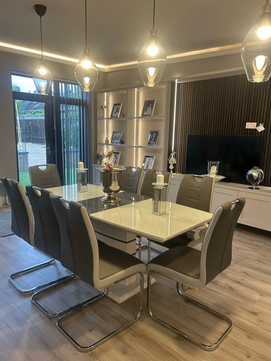 Kitchen and dining table and 8 chairs - Image 1