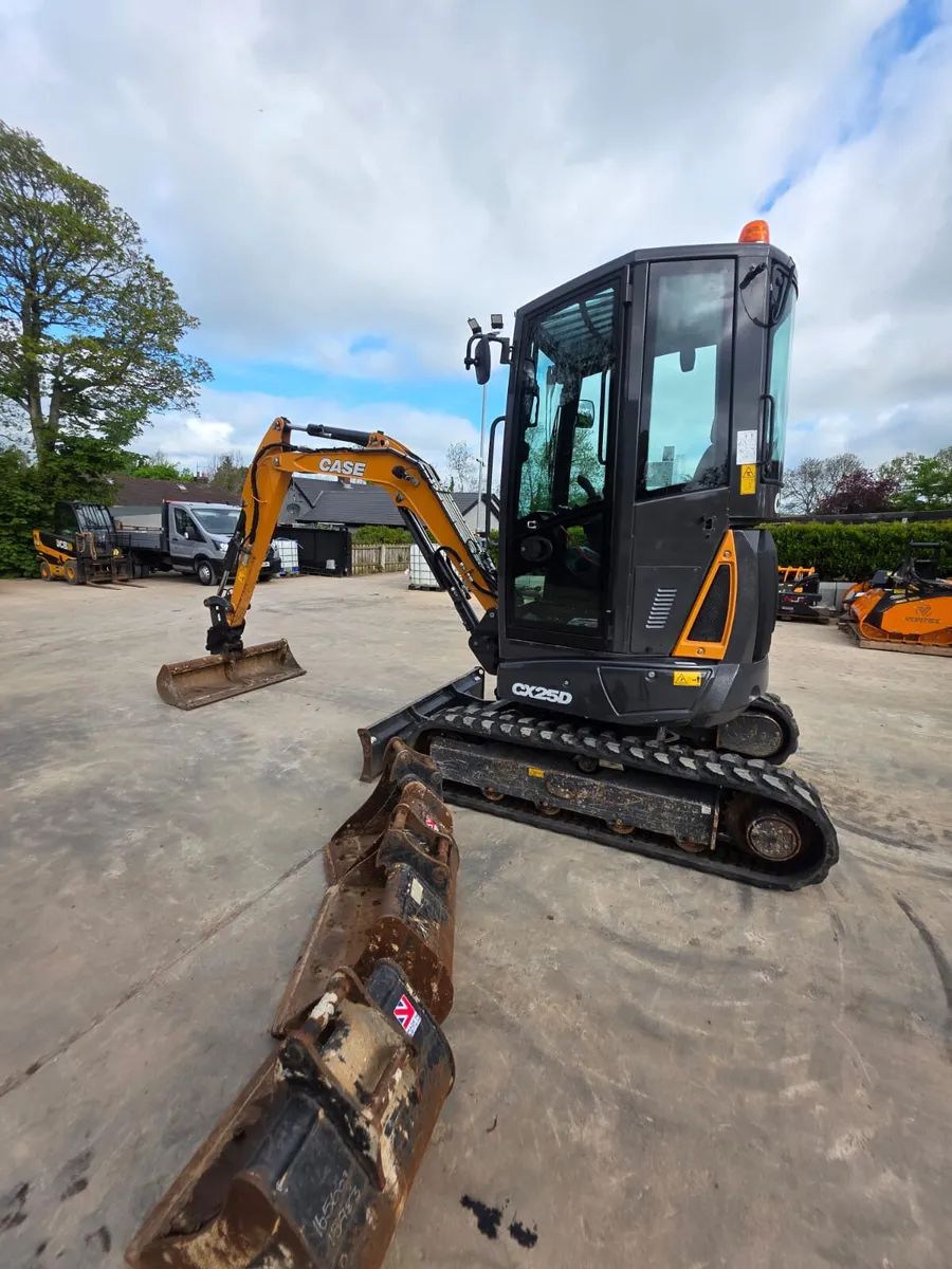 2023 CASE CX25D **ONLY 287 HOURS** - Image 2