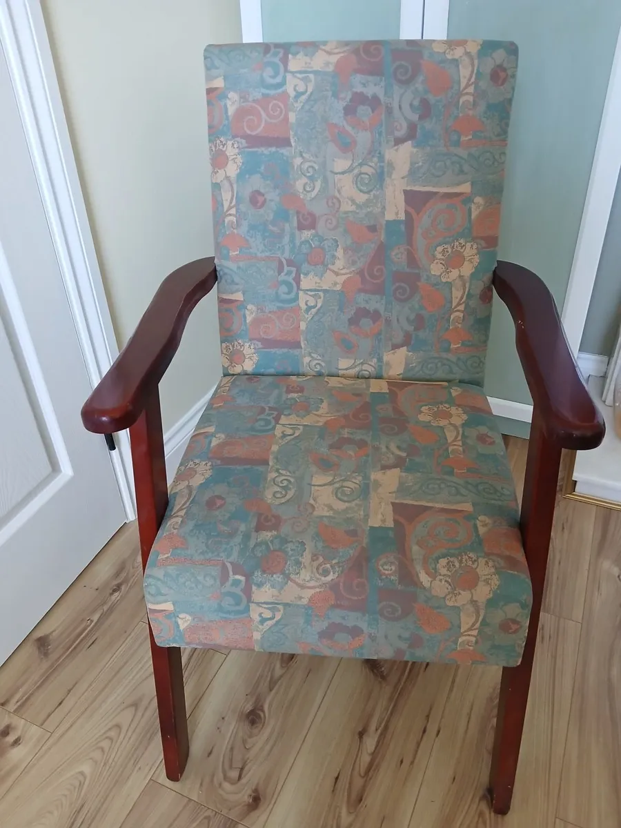 Chair - Image 3