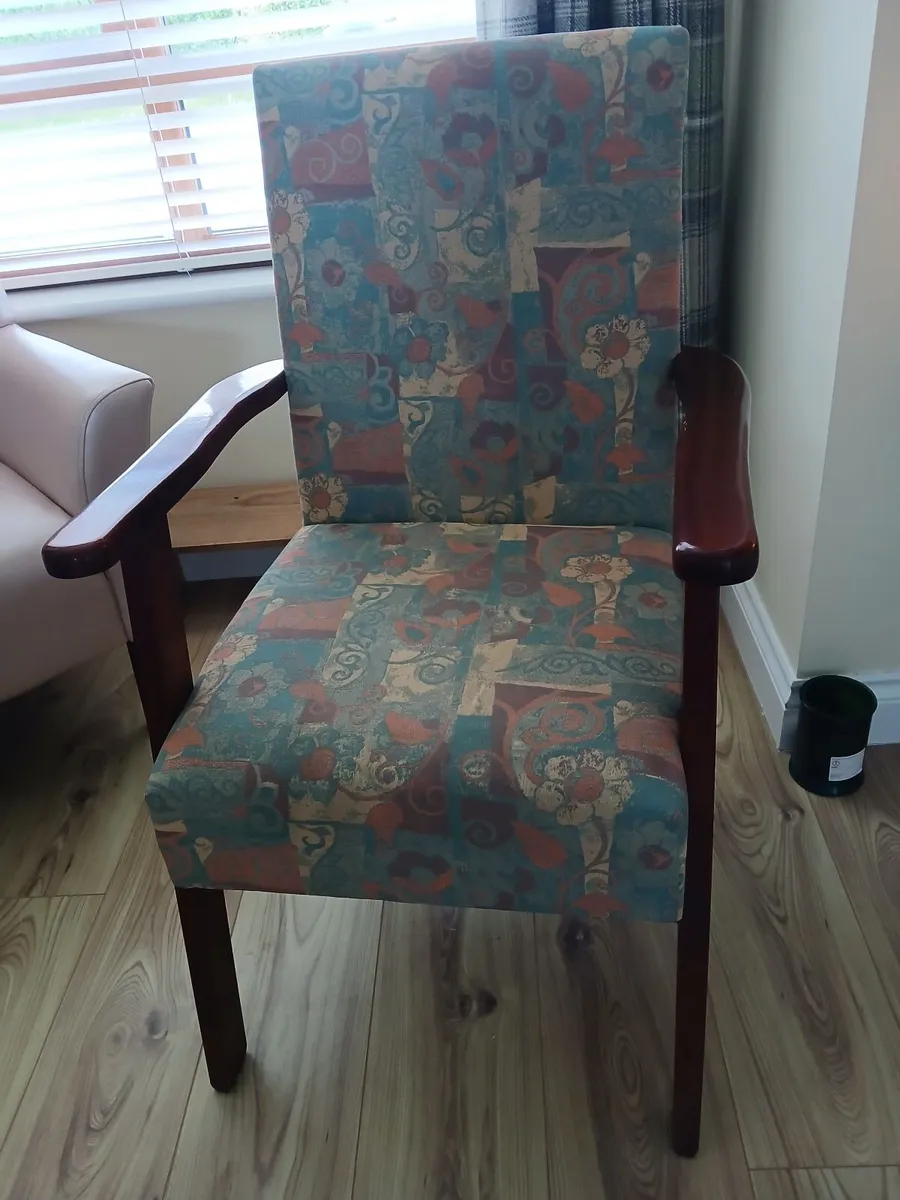 Chair - Image 4