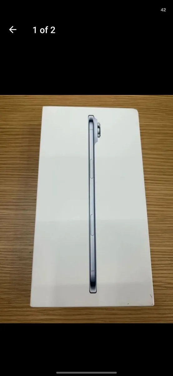 iPhone Air - 256gb - 1 Day Old - Harvey Norman Rec - Image 1