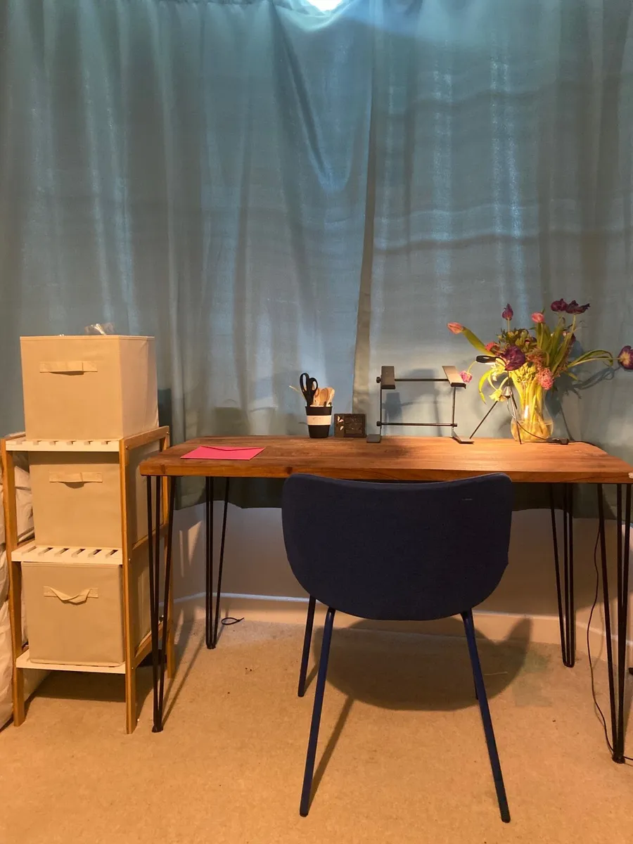 Desk chair and additional storage - Image 4