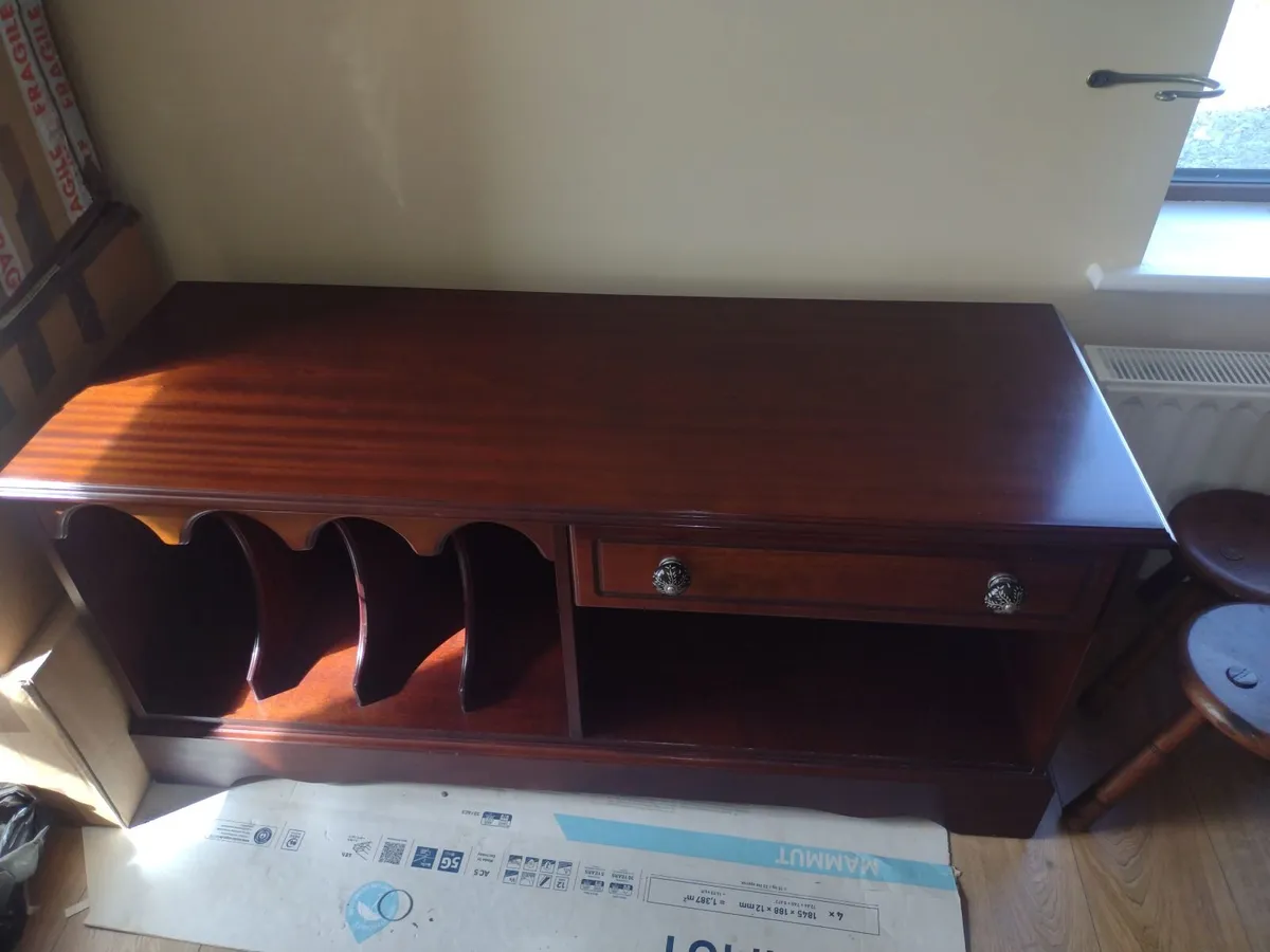 Tv unit - Image 1