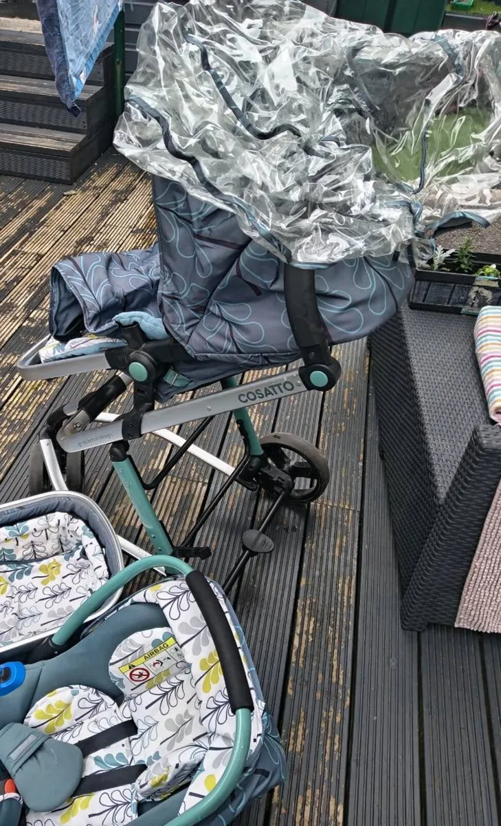 Cosatto giggle 2 full travel system - Image 4