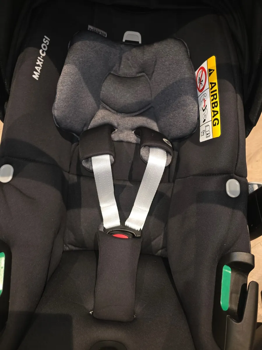 As new Maxi cosi Pebble3 360 with isofix - Image 3
