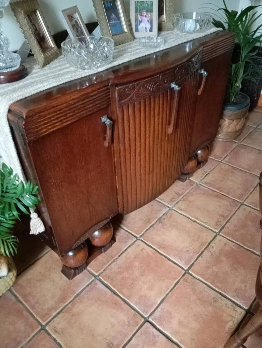 Antique cabinet - Image 2