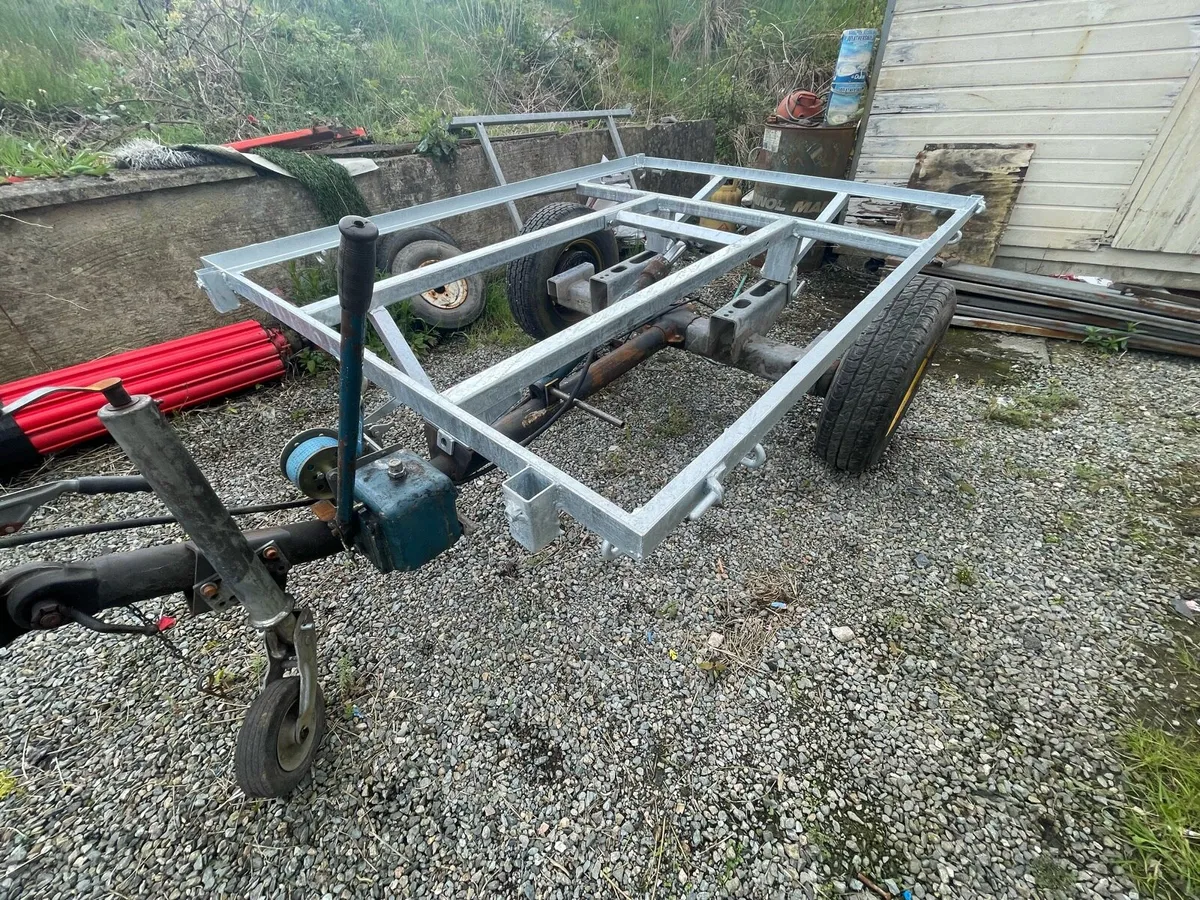 Loading and tipping trailer - Image 4