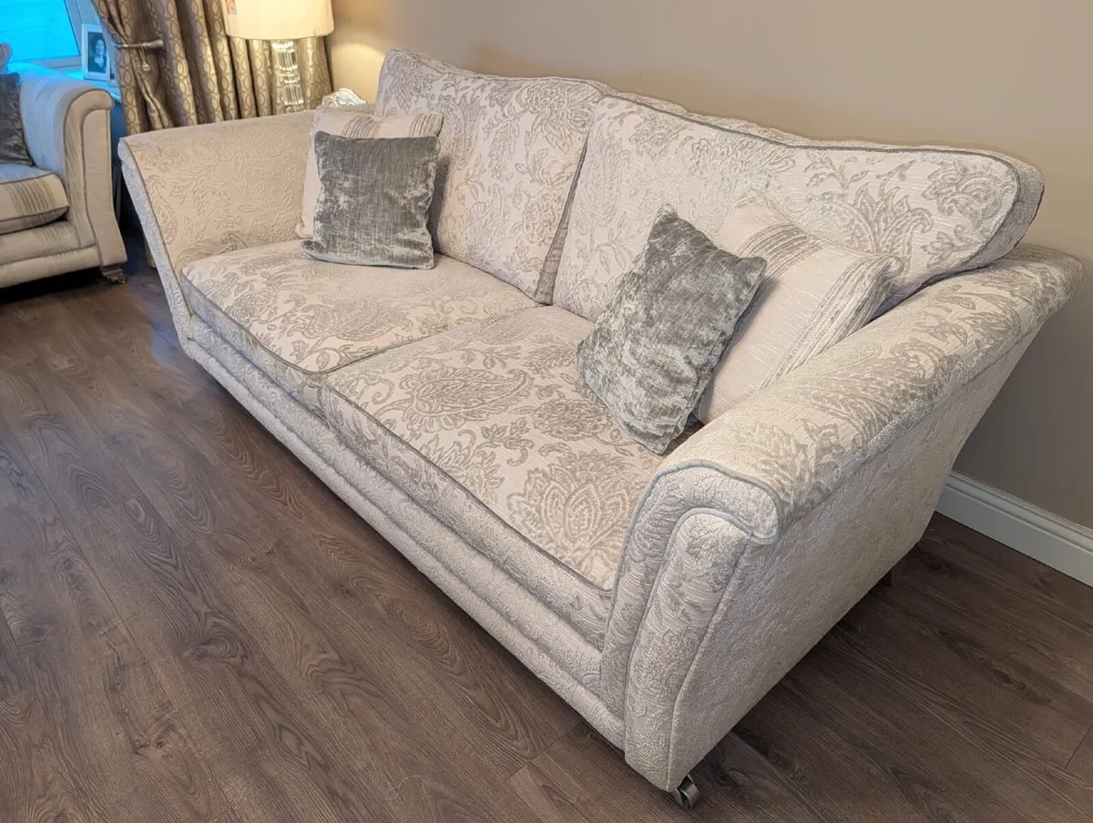 Sofas - Image 4