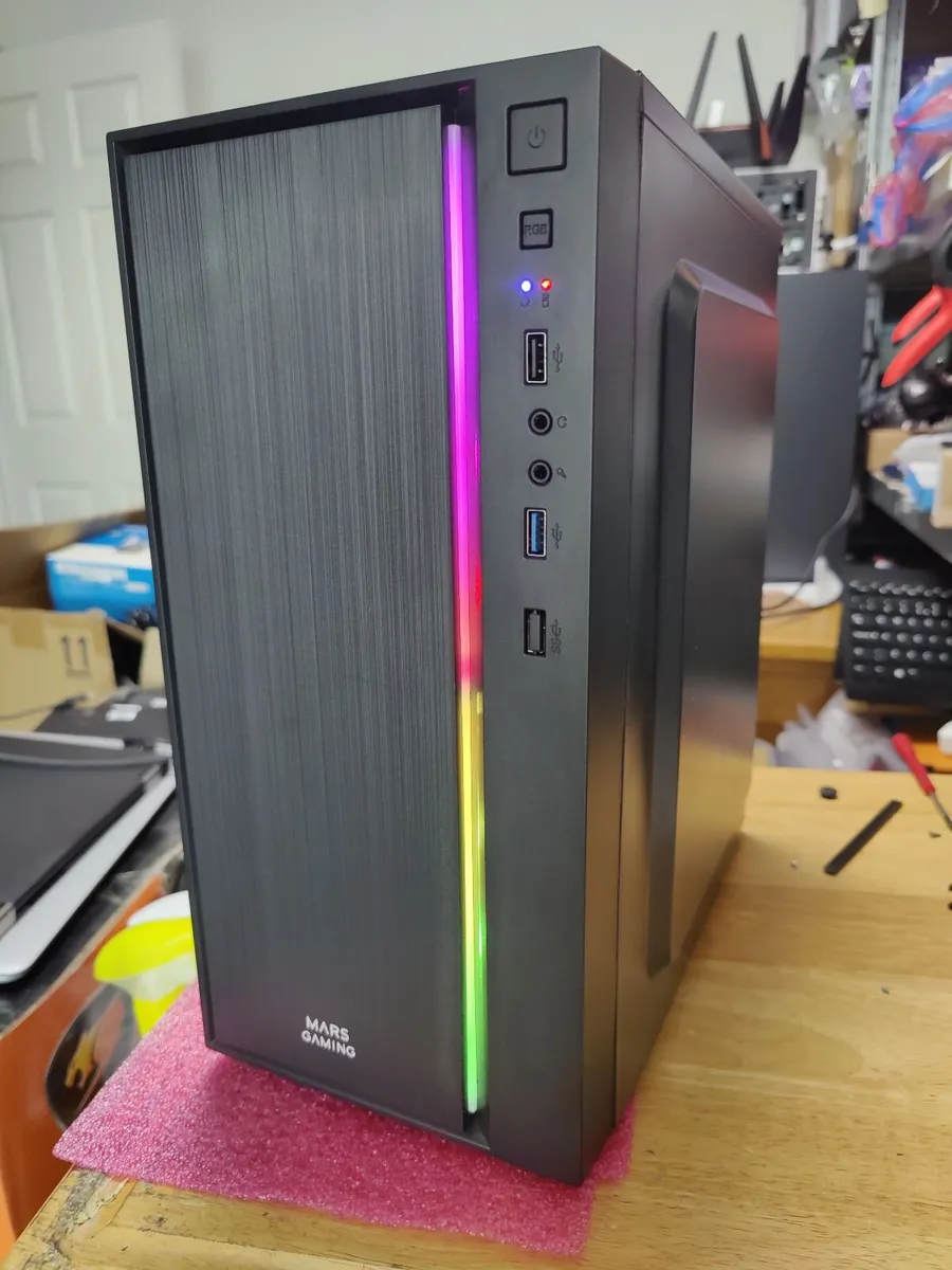 Custom Gaming PC Ryzen 5/16GB DDR4/GTX 1660 SUPER/ - Image 1