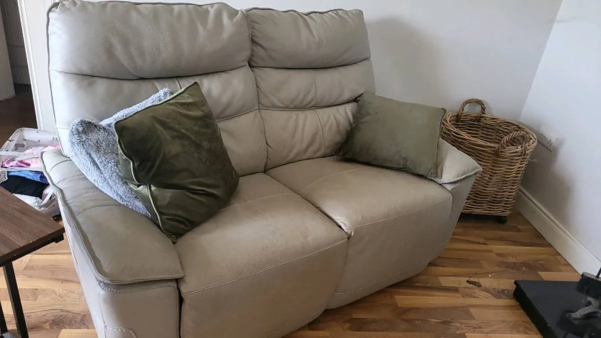Couch -sofa - Image 2