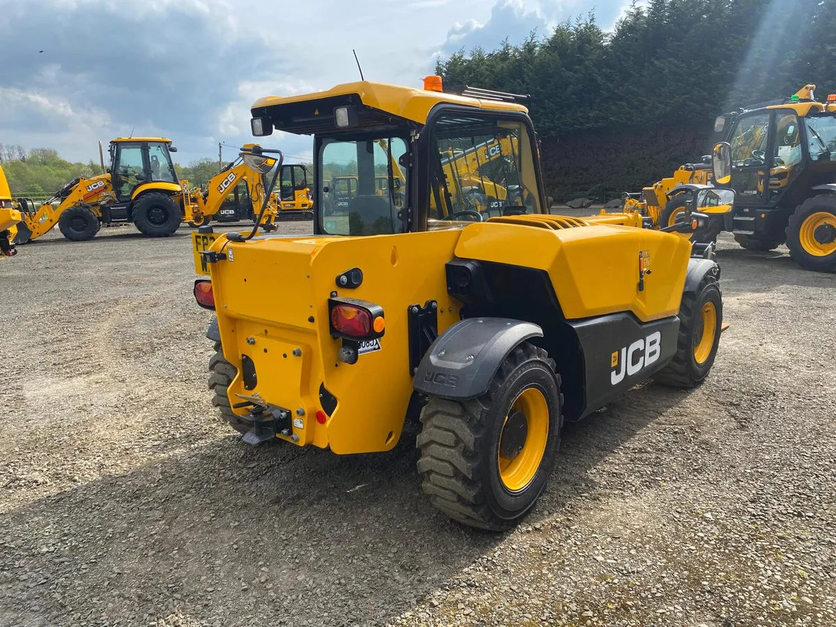 JCB 525-60 COMPACT TELEHANDLER YEAR 2025 - Image 4