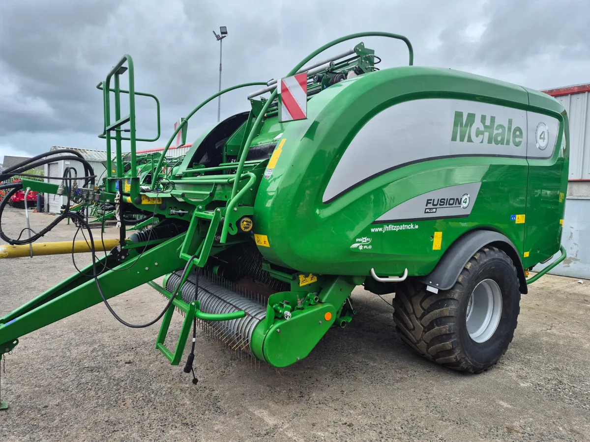 2025 McHale Fusion 4 Plus - Image 3