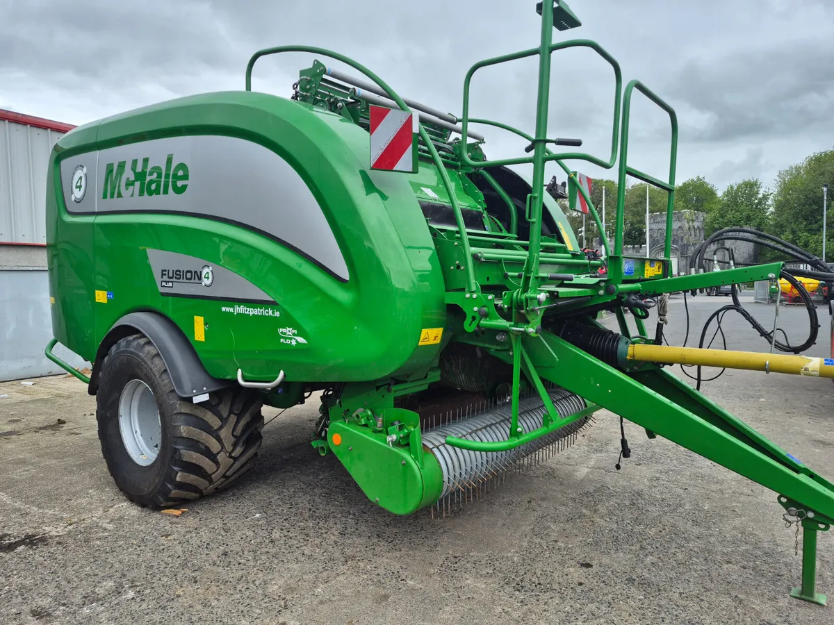 2025 McHale Fusion 4 Plus - Image 2