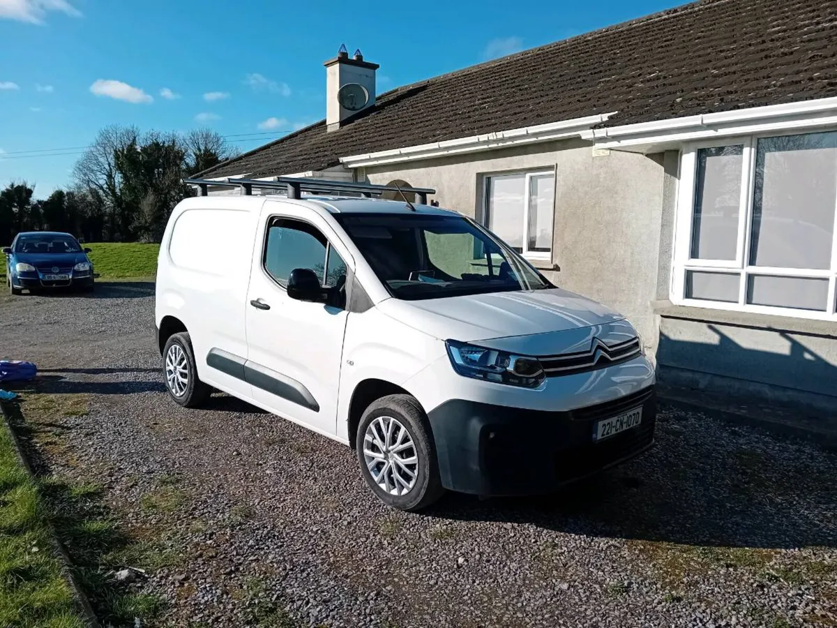 221 Berlingo; English Spec - Image 1