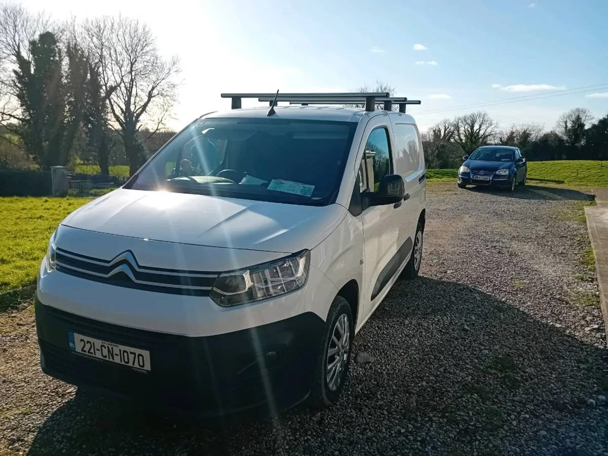 221 Berlingo; English Spec - Image 3
