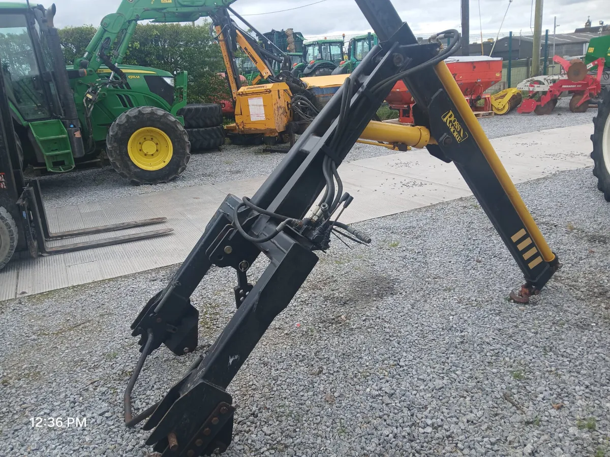 Rossmore Fertilizer Bag lifter - Image 3