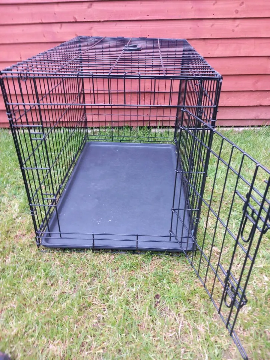 Large dog travel crate. - Image 2