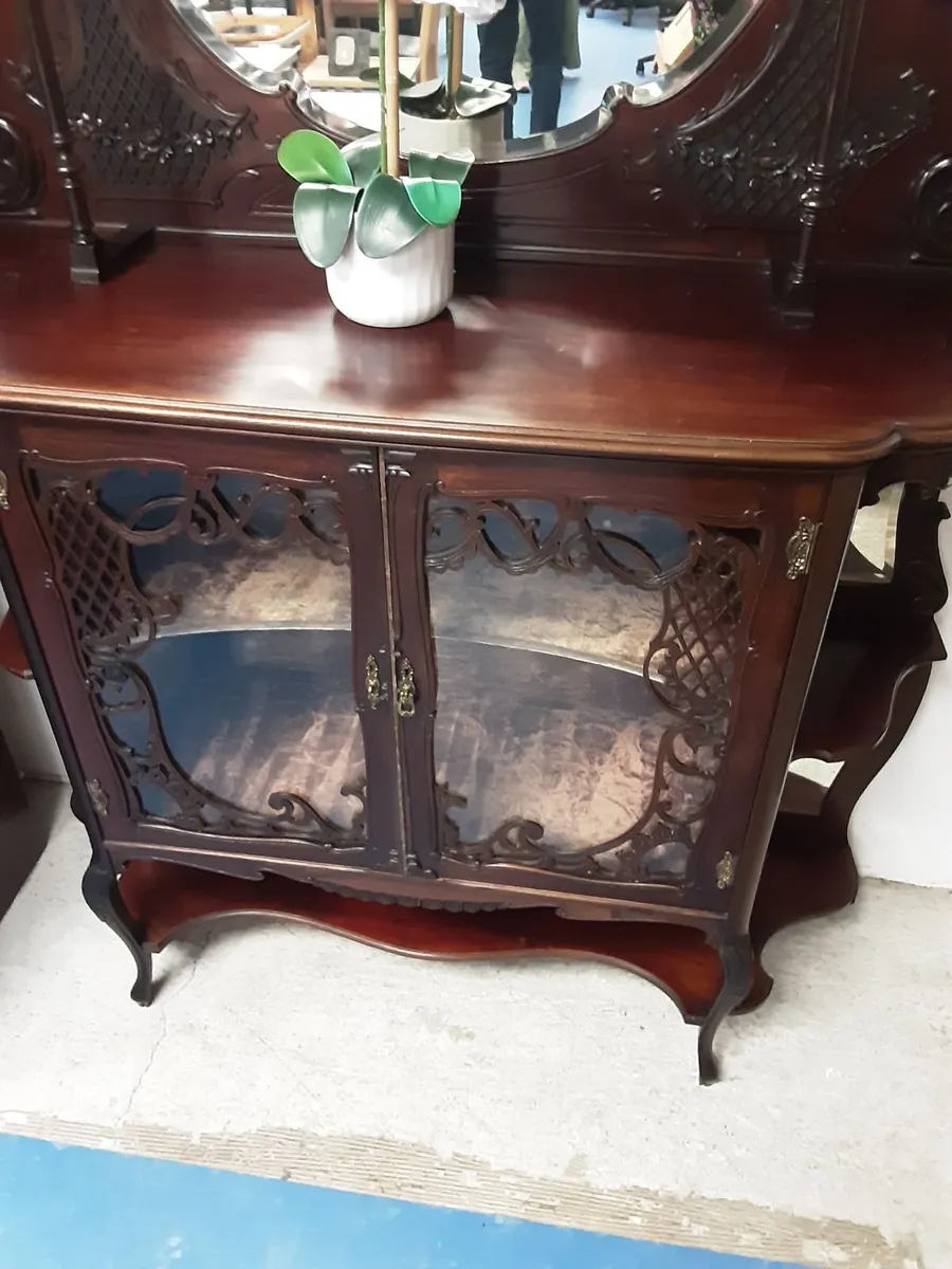 VINTAGE MAHOGANY SIDEBOARD WITH MIRROR - Image 4