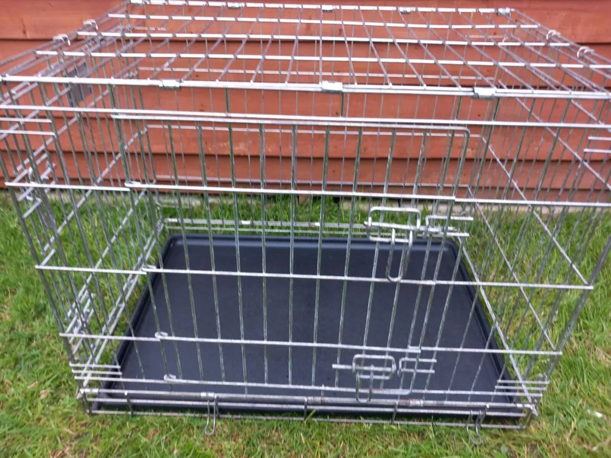 Medium dog travel crate. - Image 4
