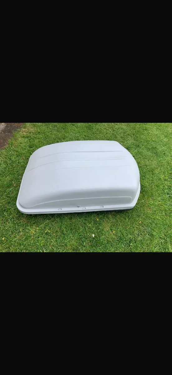 Car Roof Box - Image 1