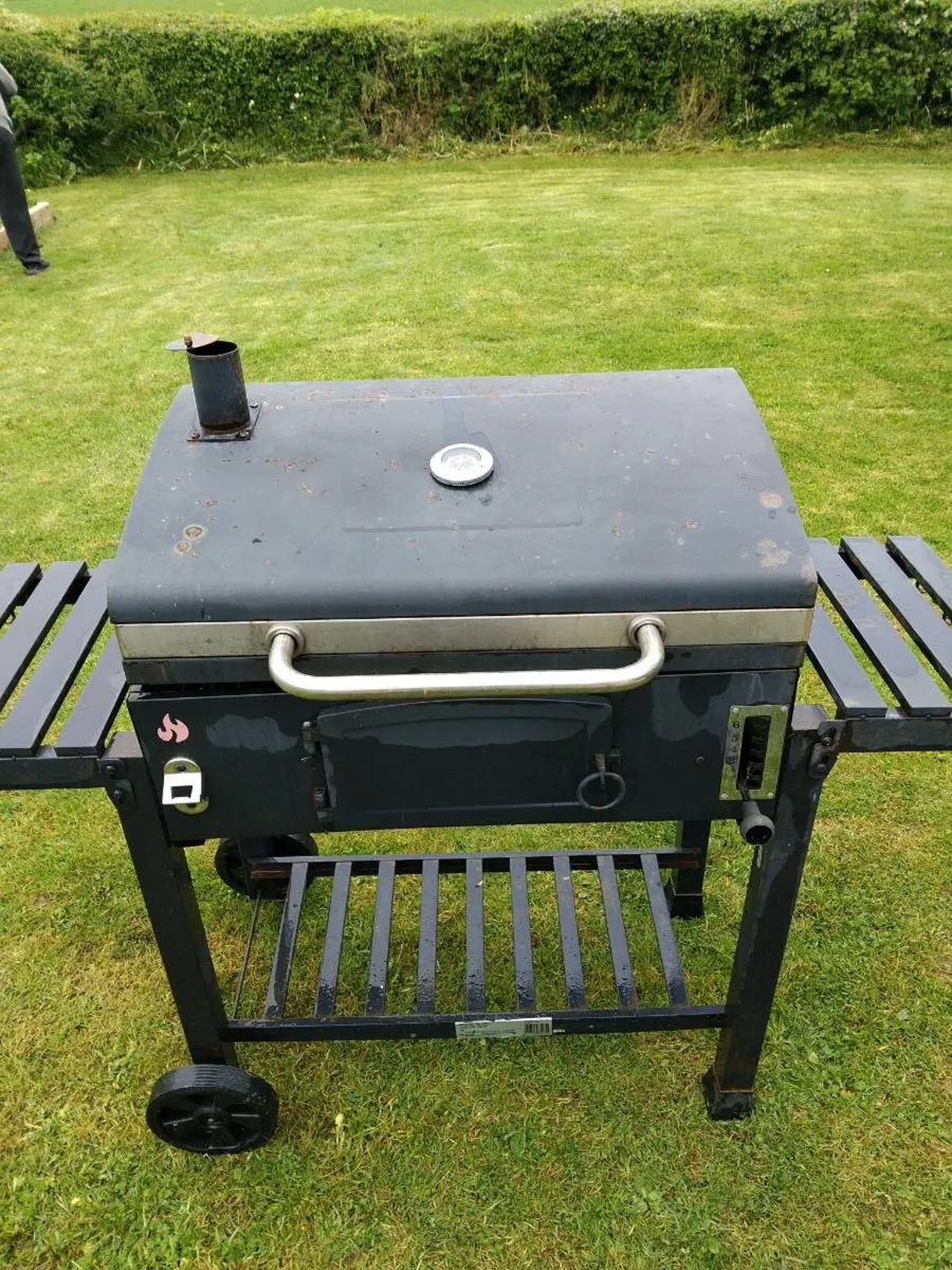 Barbecue - Image 1