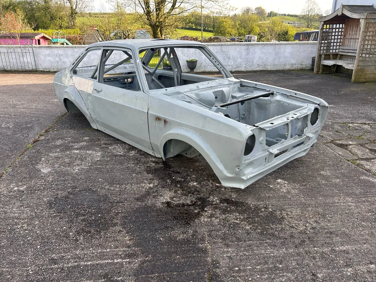 Ford escort mk2 grp4 rally shell - Image 1