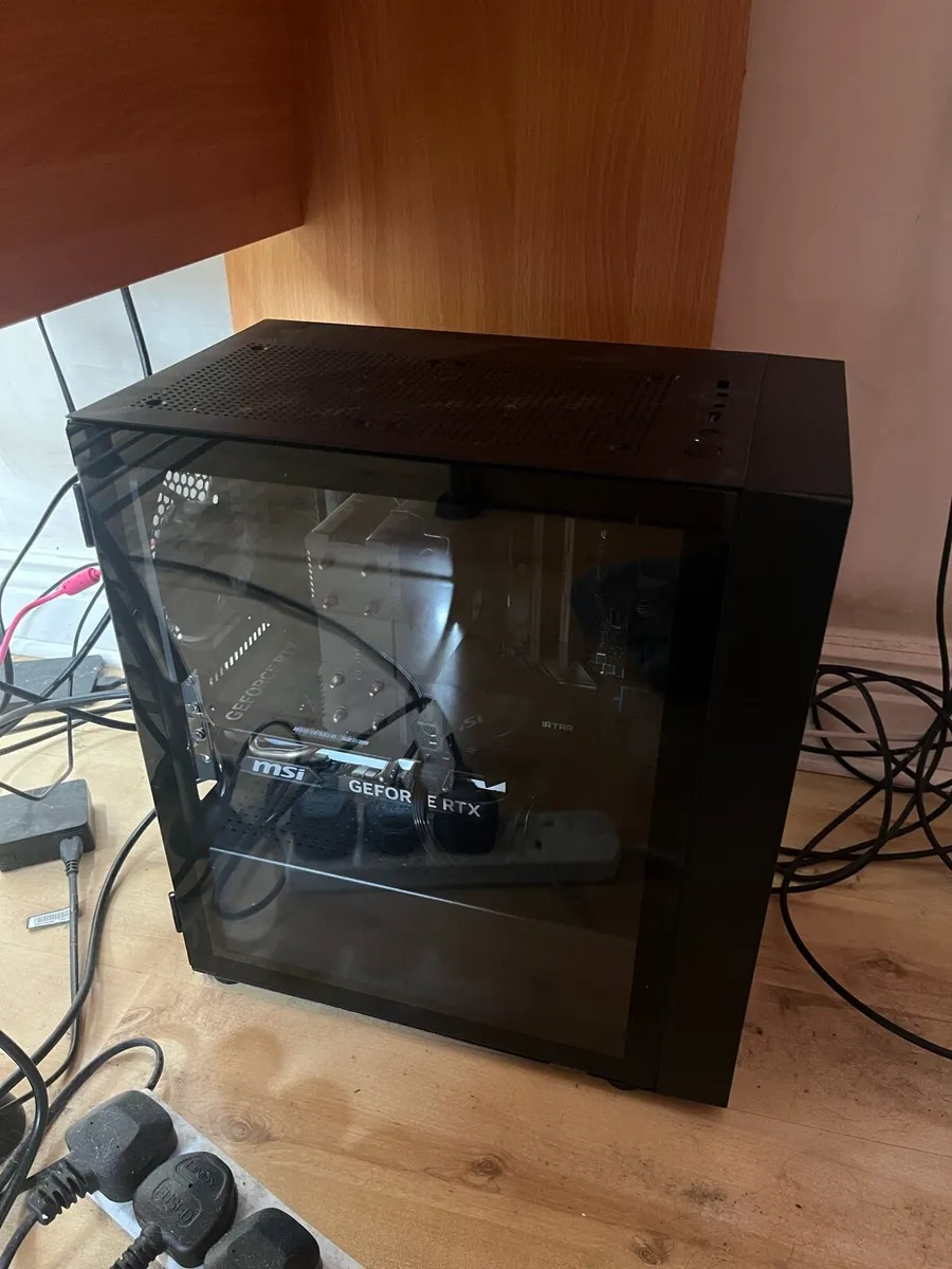 Gaming PC RTX 4060 7800X3D - Image 1