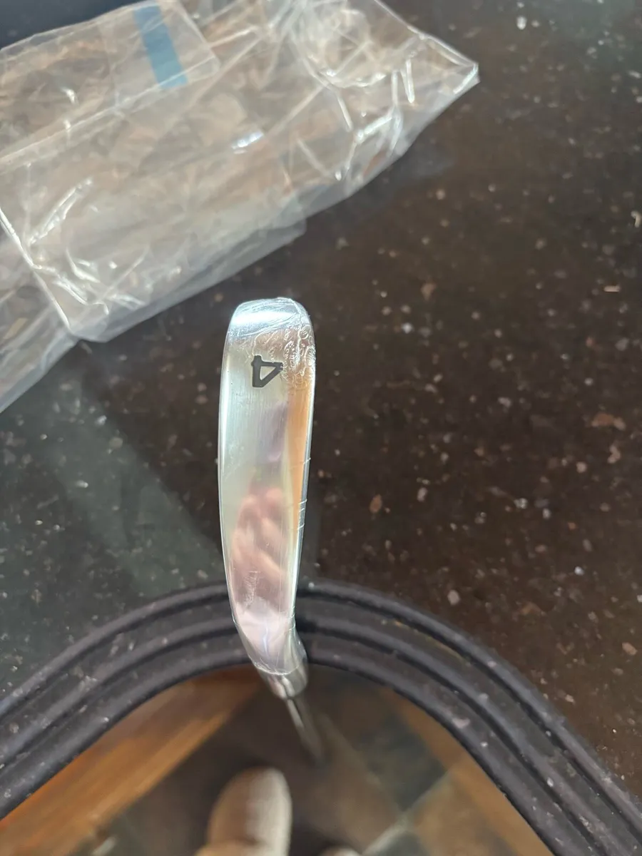 Cobra King 4 Iron - Image 4