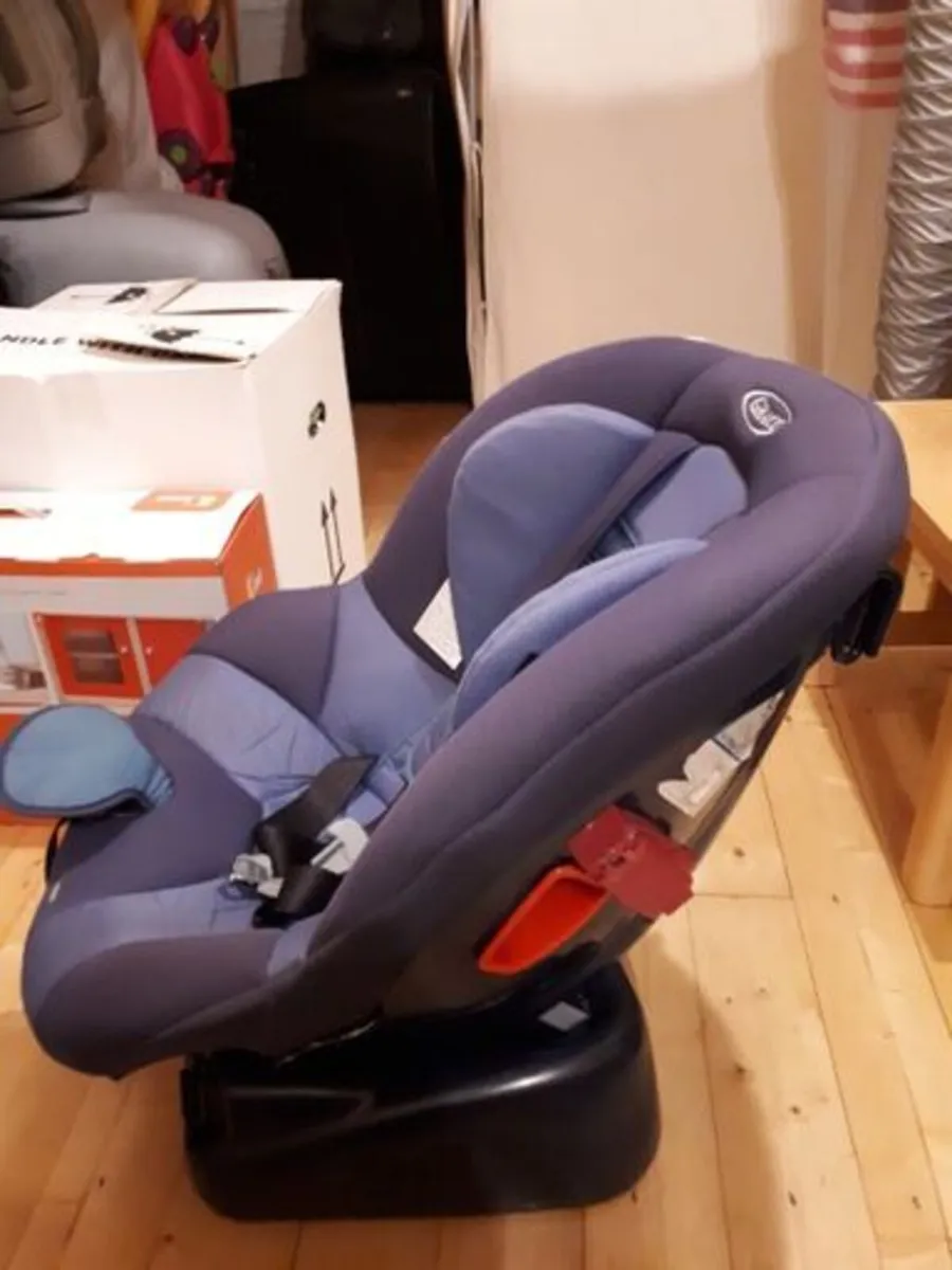 Graco Car Seat 0–18kg – Excellent Condition - Image 2