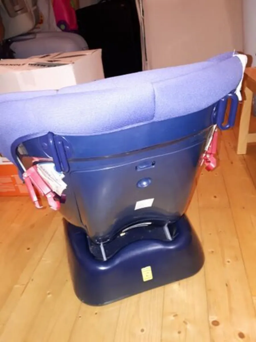 Graco Car Seat 0–18kg – Excellent Condition - Image 3