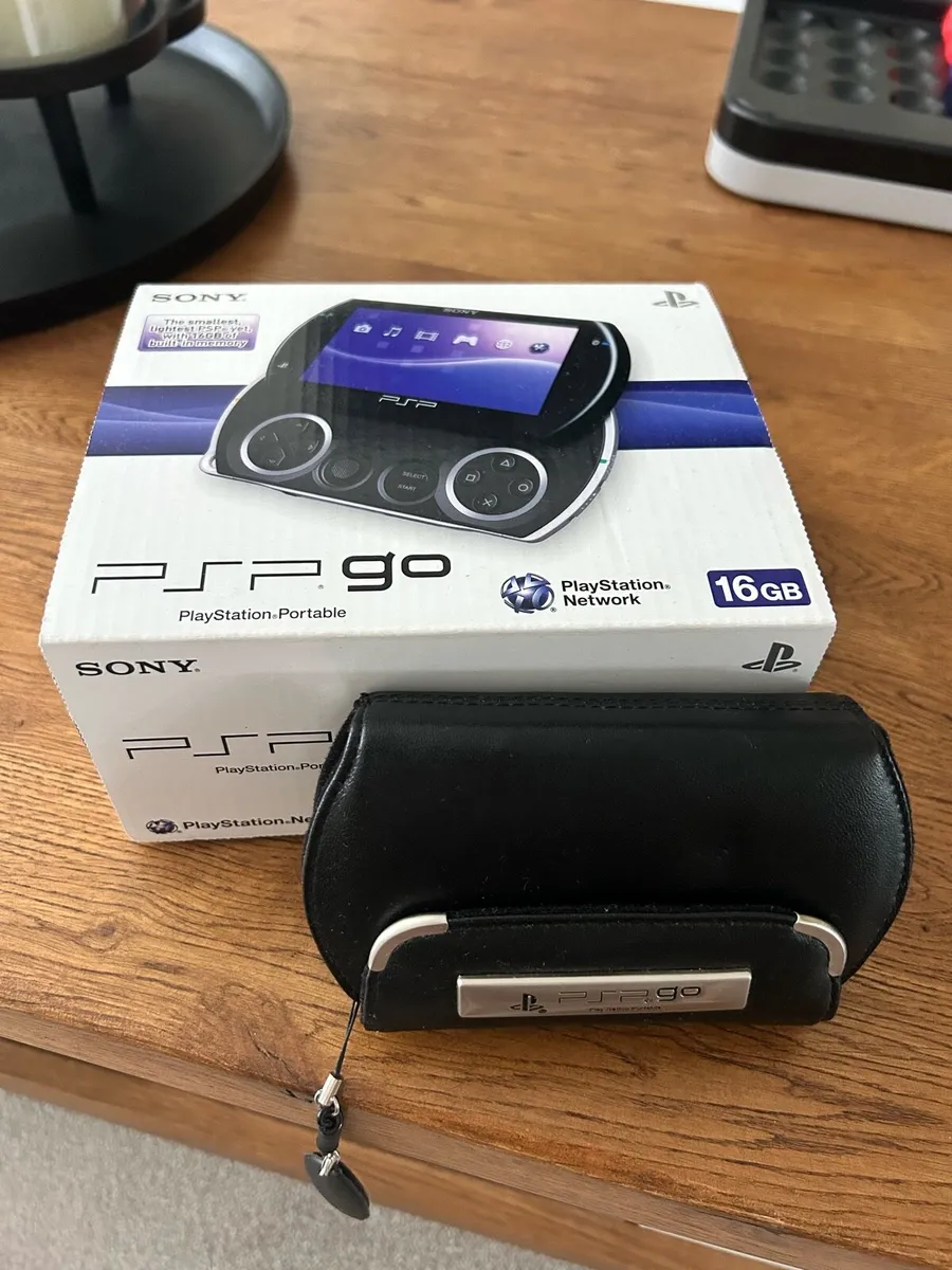 PSP Go – Piano Black | Boxed | Like New Condition - Image 1