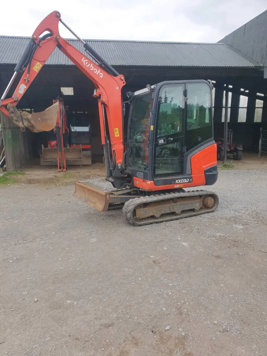 Kobota kx030-4  2018  low hours - Image 2