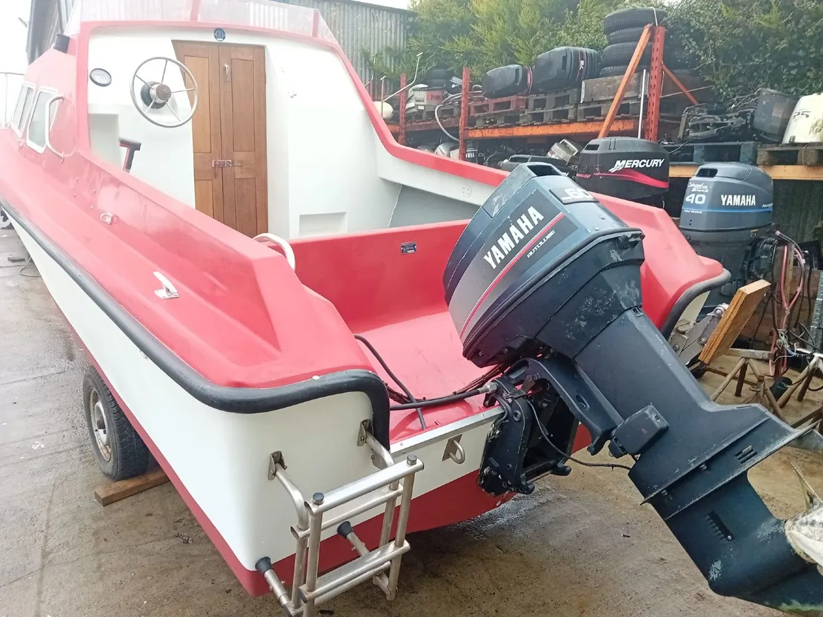 Motor Boat 18' 60hp/5hp outboards & Simrad + VHF - Image 1