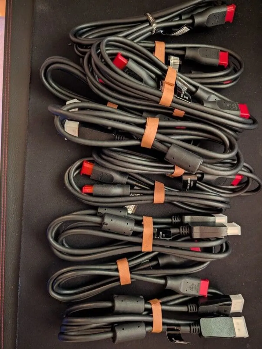 HDMI, DISPLAY PORT cables. Samsung original. New - Image 3