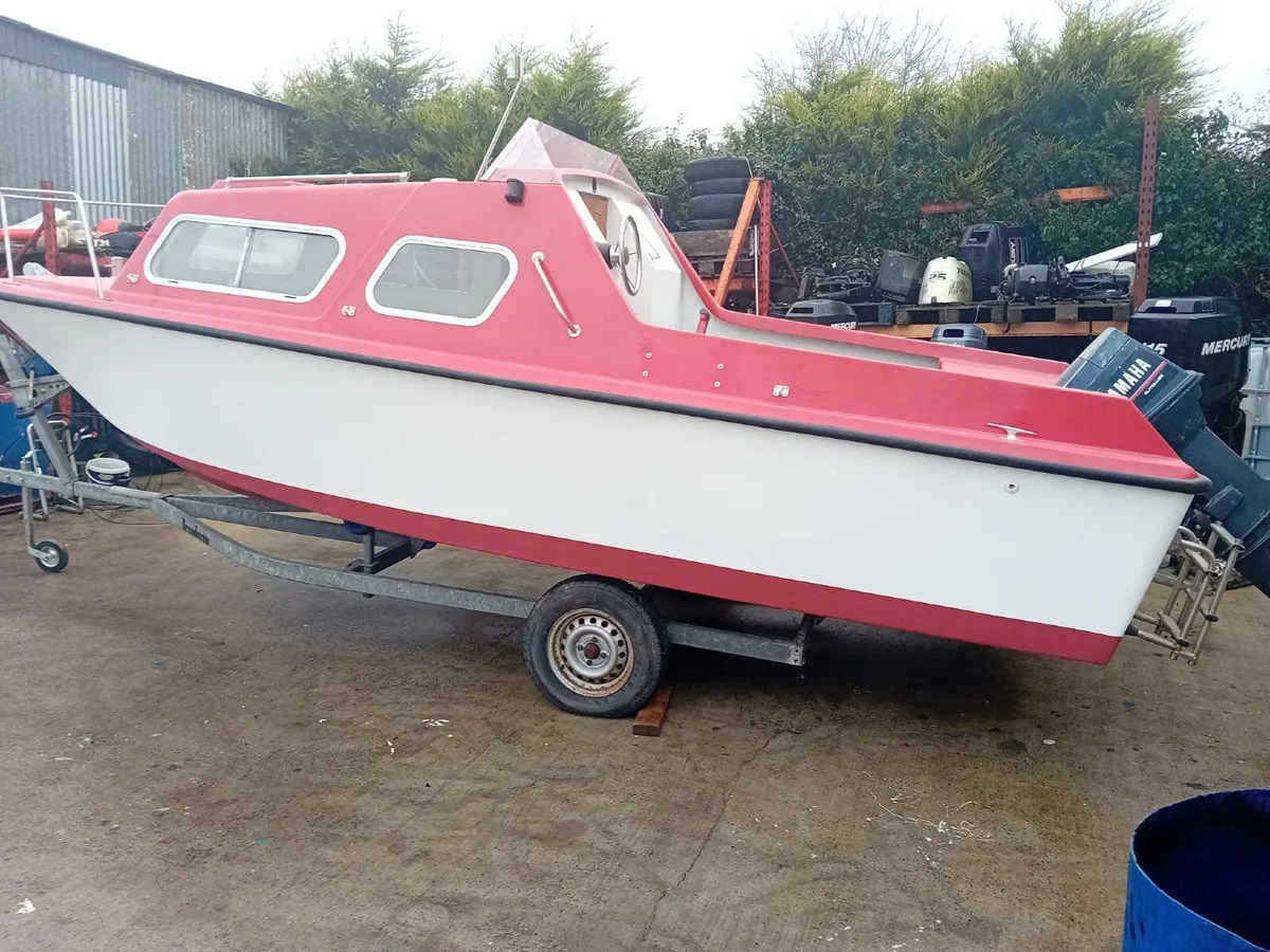 Motor Boat 18' 60hp/5hp outboards & Simrad + VHF - Image 3