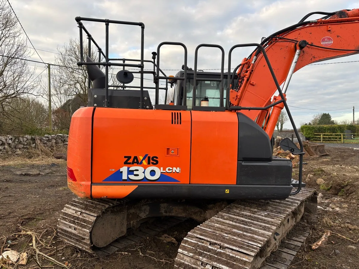 Hitachi 130 - Image 1