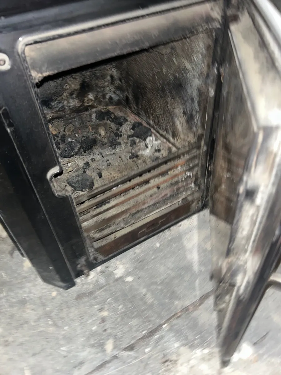 Stove with back boiler - Image 1