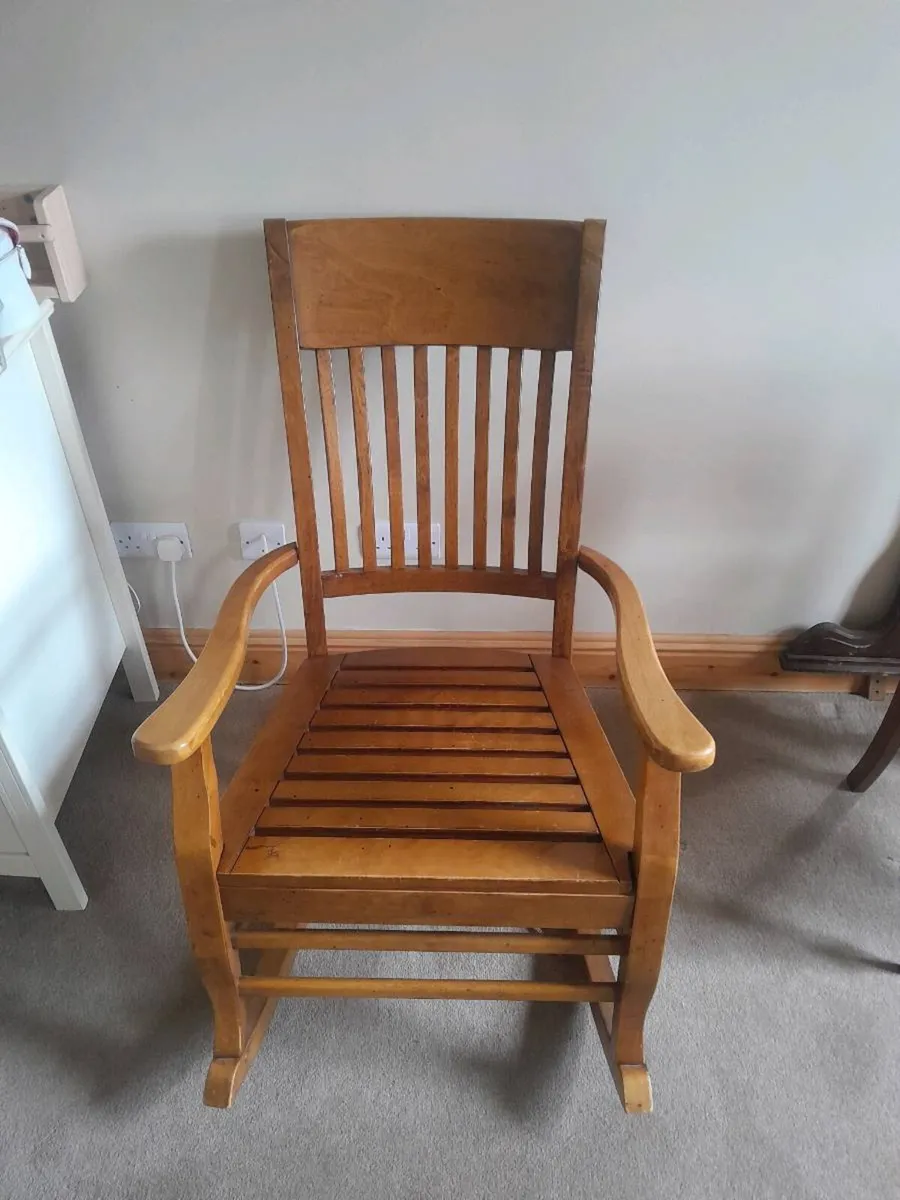 Rock chair - Image 1