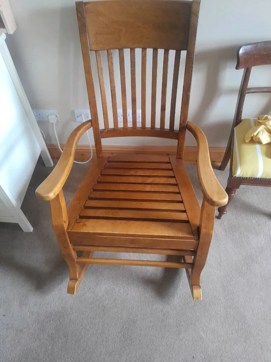 Rock chair - Image 2