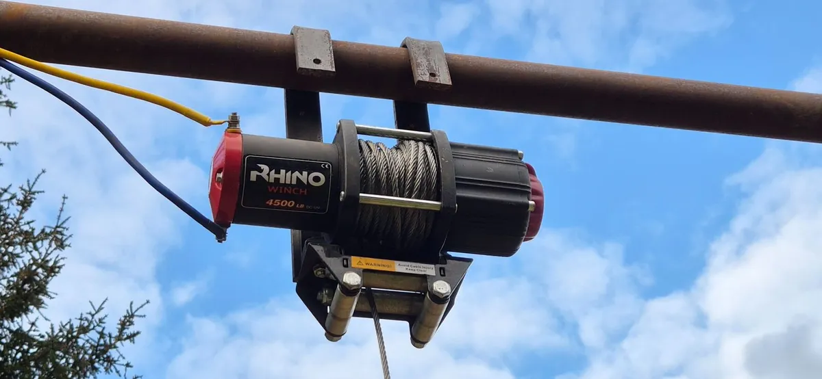 Portable Gantry Crane with 12V 4500lb Rhino Winch - Image 3