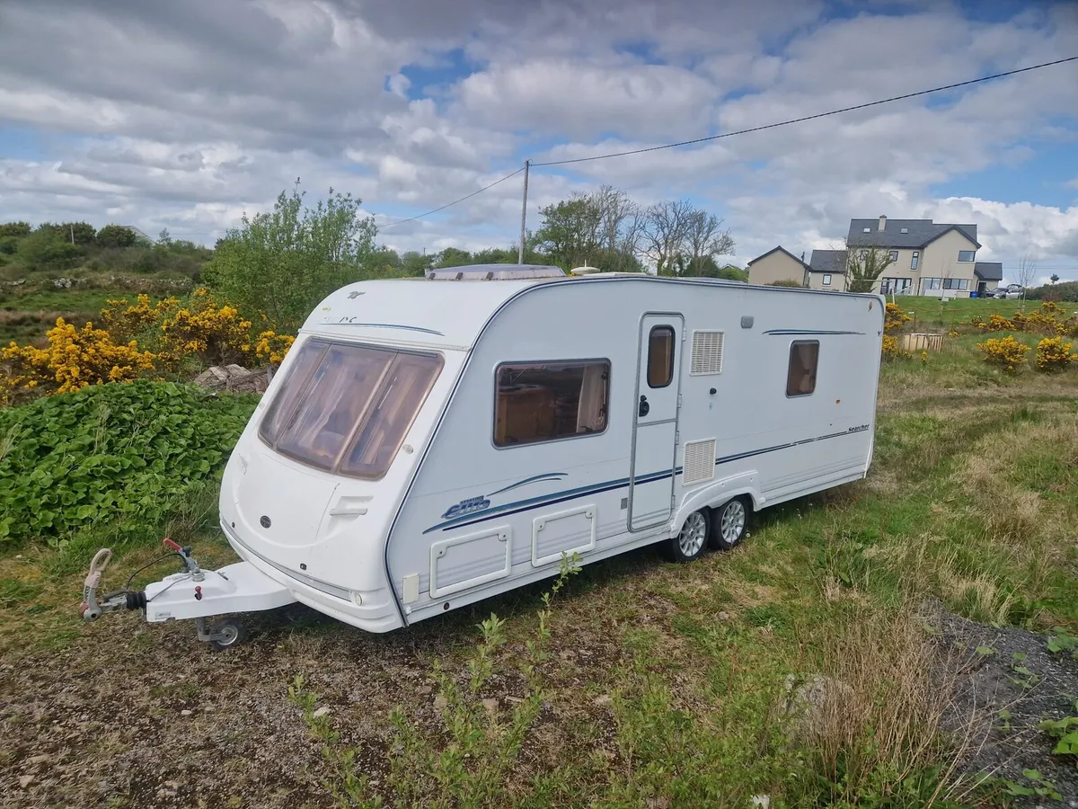 Sterling elite 5 berth fixed bed caravan - Image 1