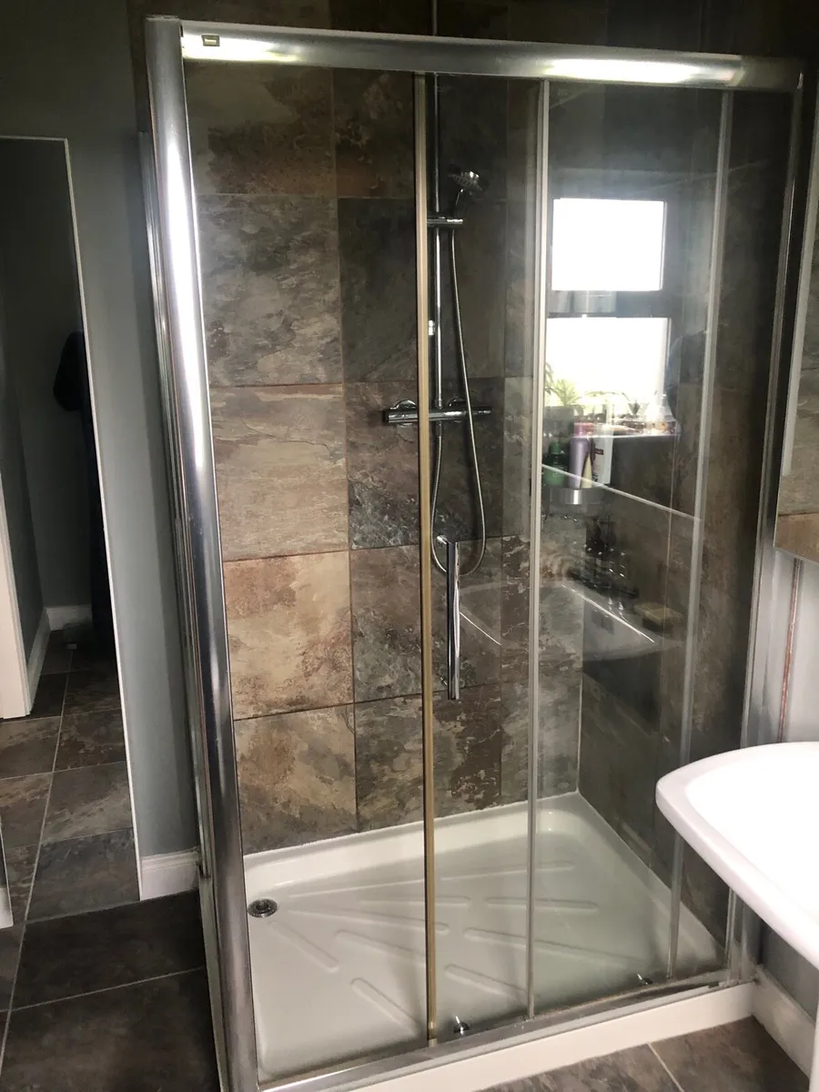 Shower enclosure - Image 2