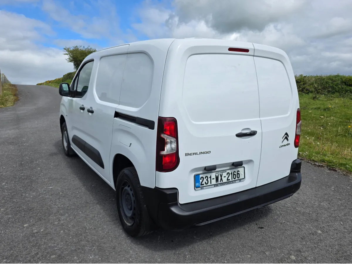 Citroen Berlingo LX BLUEHDI 100 MWB 65 650KG MY52 - Image 2