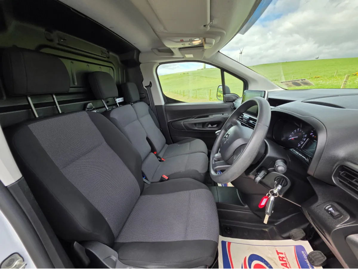 Citroen Berlingo LX BLUEHDI 100 MWB 65 650KG MY52 - Image 4