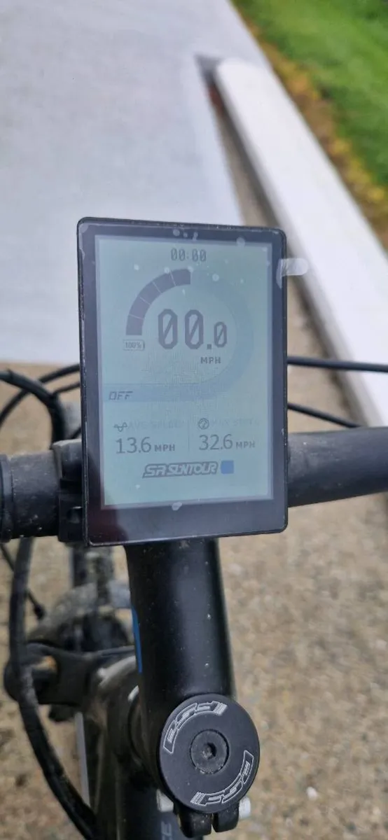 Carrera Crossfire E, Mens Electric Hybrid Bike - Image 3