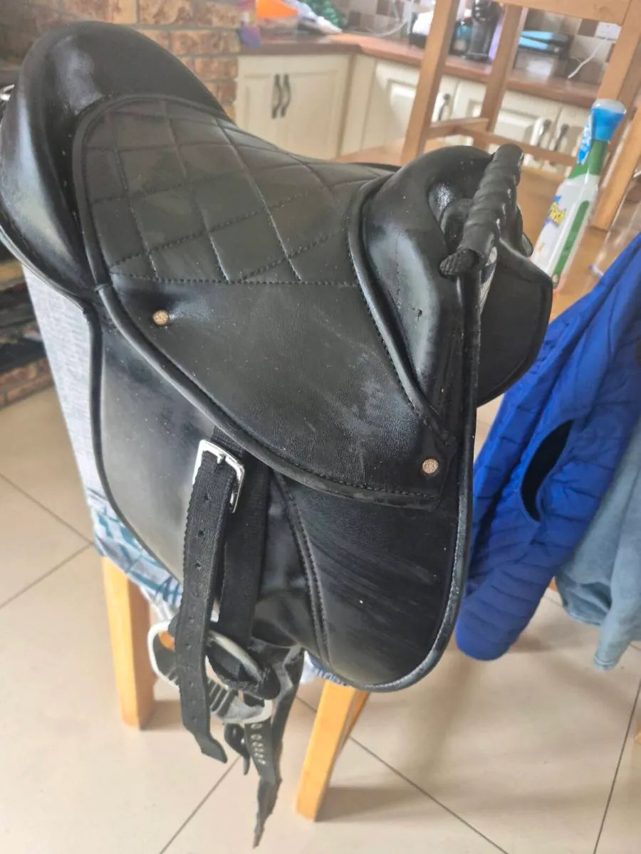 Kids Beginner/ Shetland Saddle - Image 2