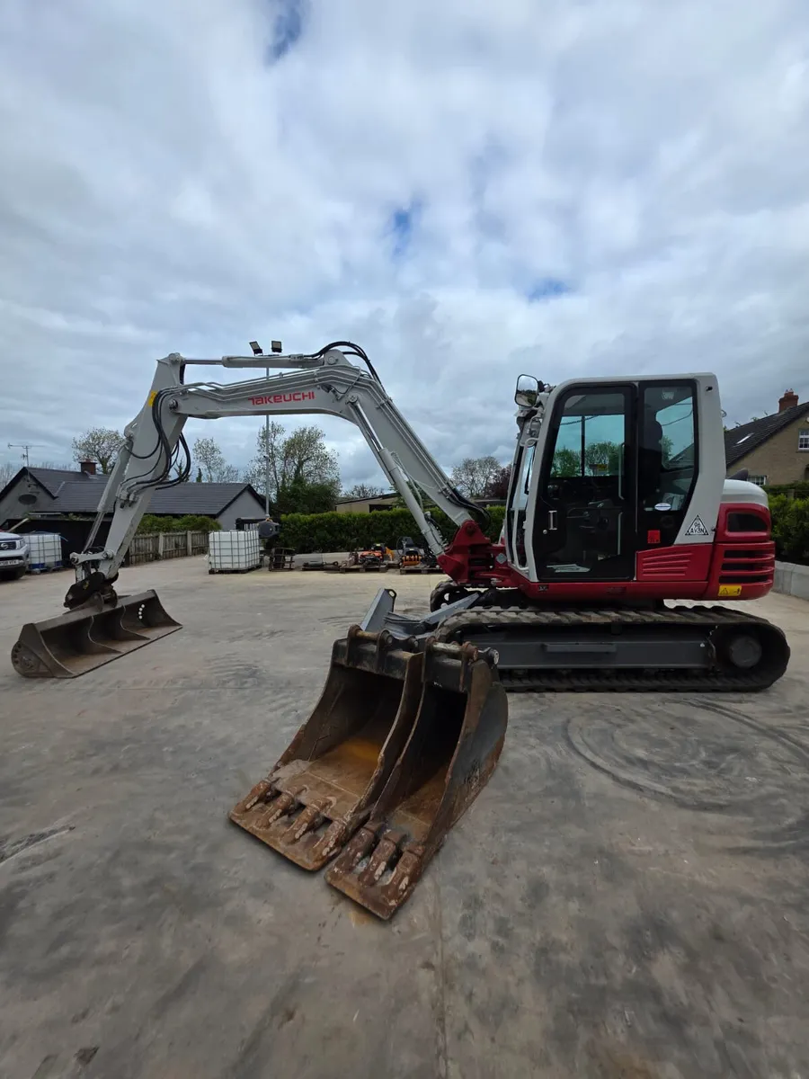 2020 TAKEUCHI TB290-2 **1,900 HOURS** - Image 1