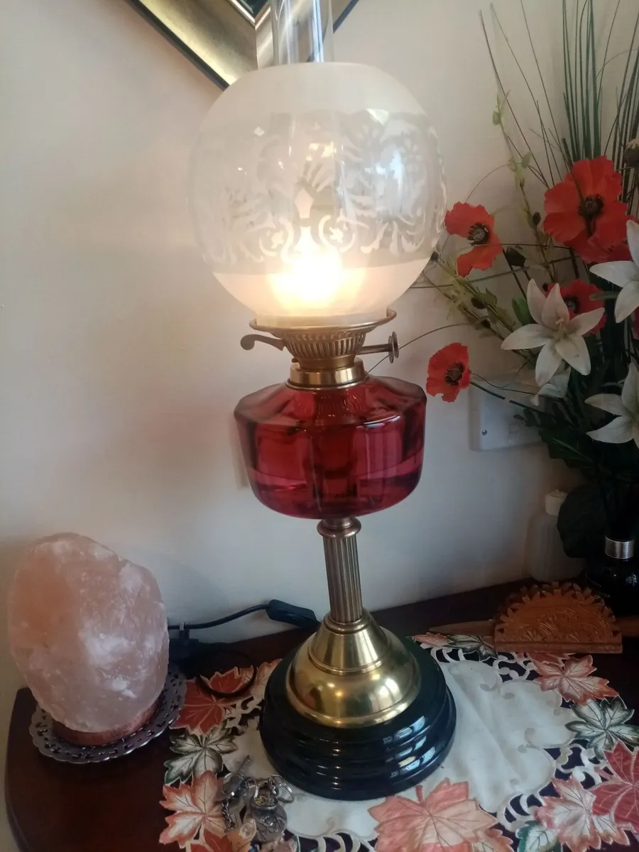 Victorian Oil Lamp - Image 1