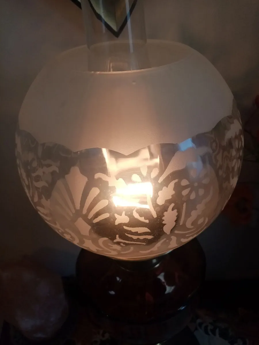 Victorian Oil Lamp - Image 3