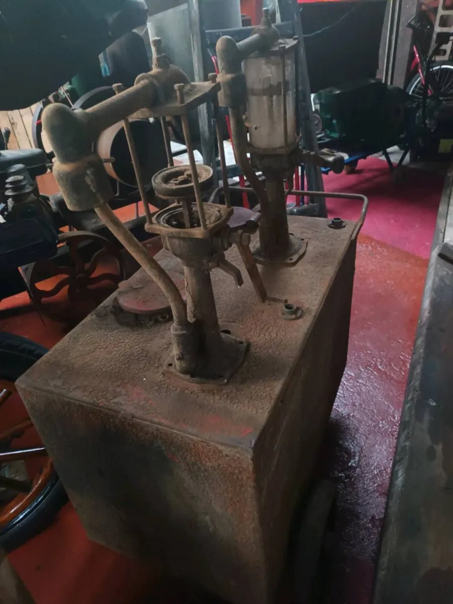Garage Oil Dispenser - Image 2